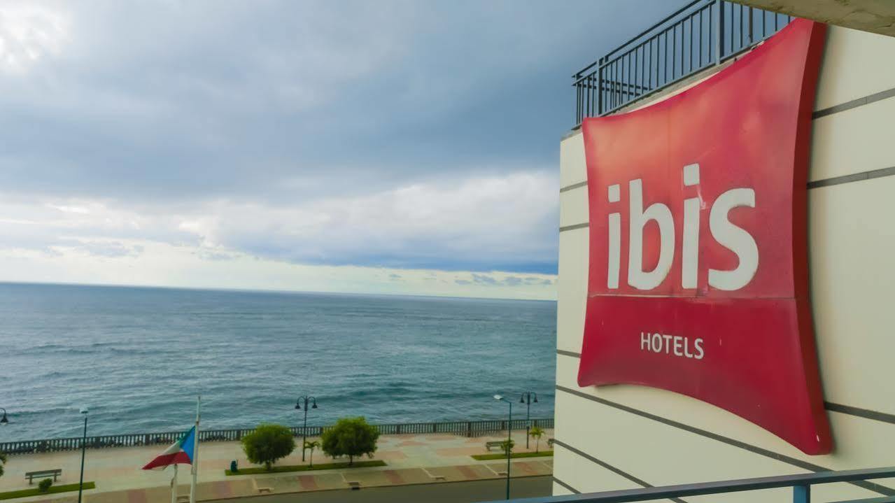 Ibis Bata Hotel Exterior photo